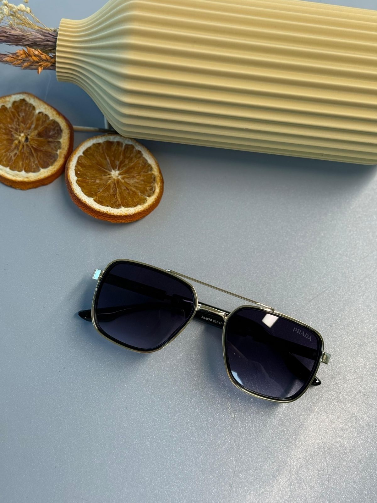 Prada PR 16VS Dikdörtgen Güneş Gözlüğü- Siyah Gold