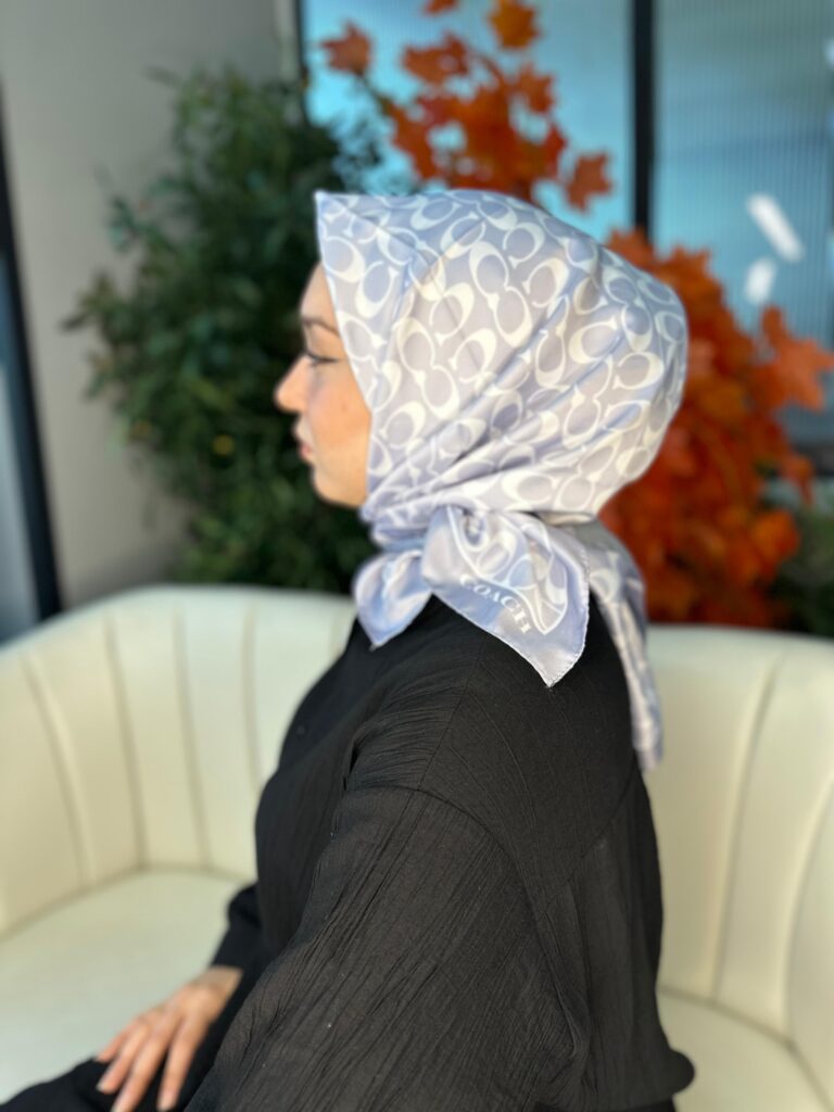 Coach Desen Vual  İpek Eşarp-86826-Gri