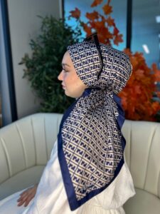 Fendi Desen Vual  İpek Eşarp-6204527-Lacivert