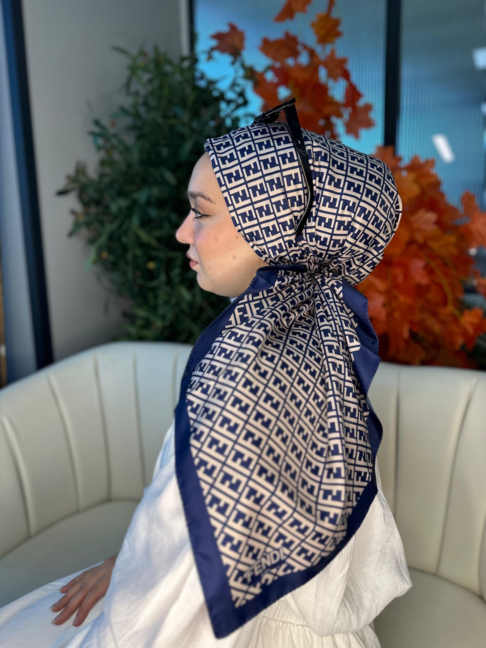 Fendi Desen Vual  İpek Eşarp-6204527-Lacivert