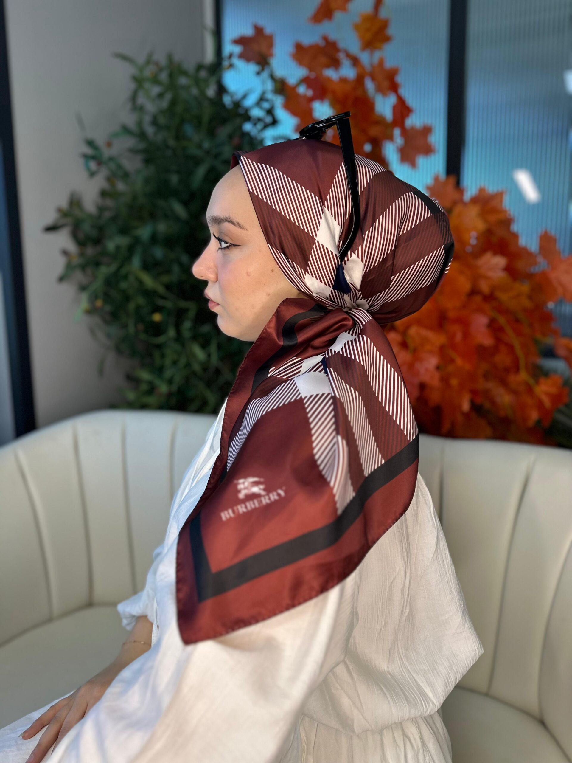 Burberry Kare   Desen Vual  İpek Eşarp-8682626-Bordo