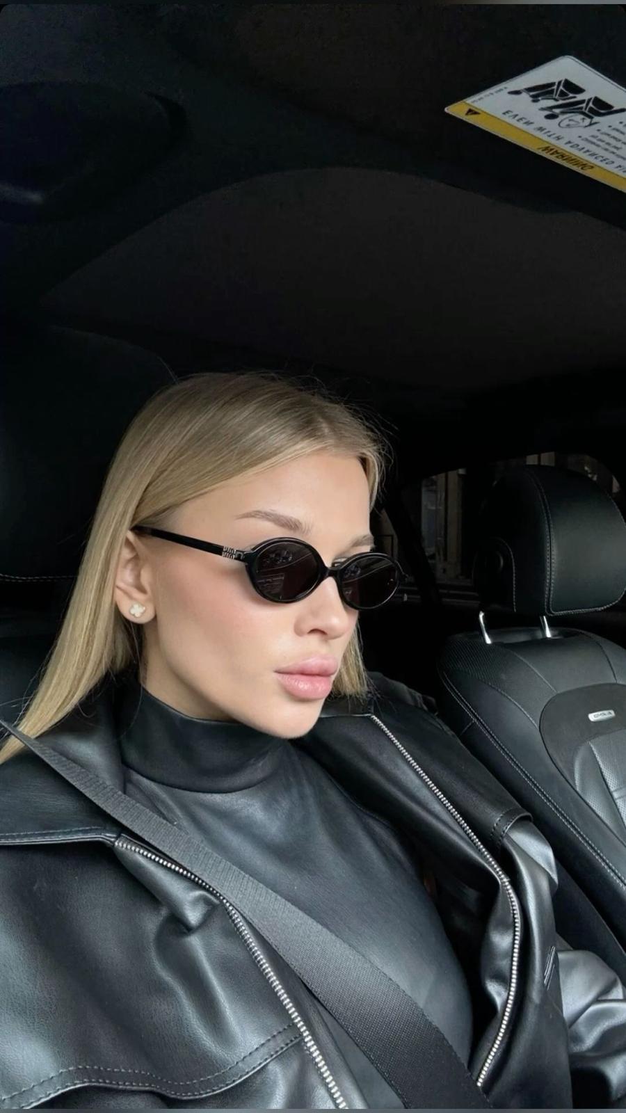 Mıu Mıu İthal Oval Güneş Gözlüğü - Siyah