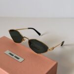 Mıu Mıu İthal Tasarım Güneş Gözlüğü - Siyah-Gold