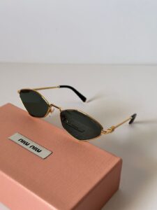 Mıu Mıu İthal Tasarım Güneş Gözlüğü - Siyah-Gold