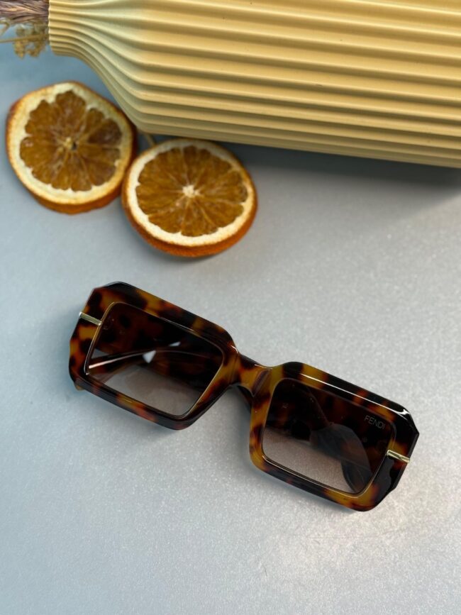 Fendi Fendigraphy Güneş Gözlüğü - Leopar