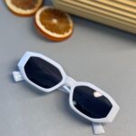 Prada Retro Effect Güneş Gözlüğü - Beyaz