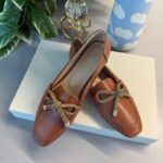 Klasik Babet Ayakkabı Taş Fiyonk - Taba 38 Beden