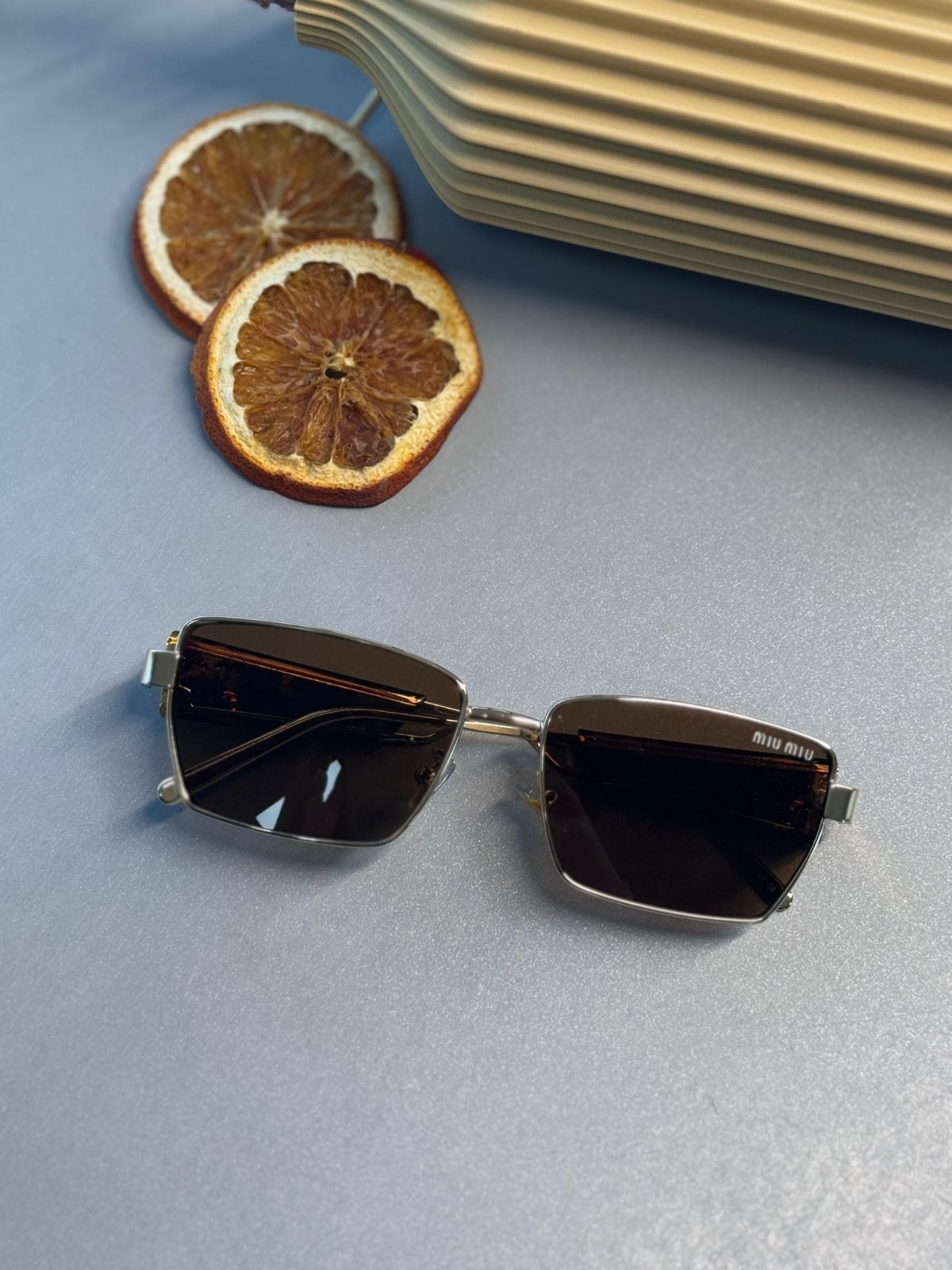 Mıu Mıu Dikdörtgen Tasarım Güneş Gözlüğü - Leopar