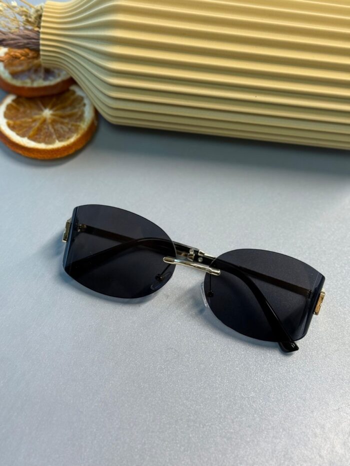 Mıu Mıu Özel Tasarım Köşeli Güneş Gözlüğü - Gold Siyah