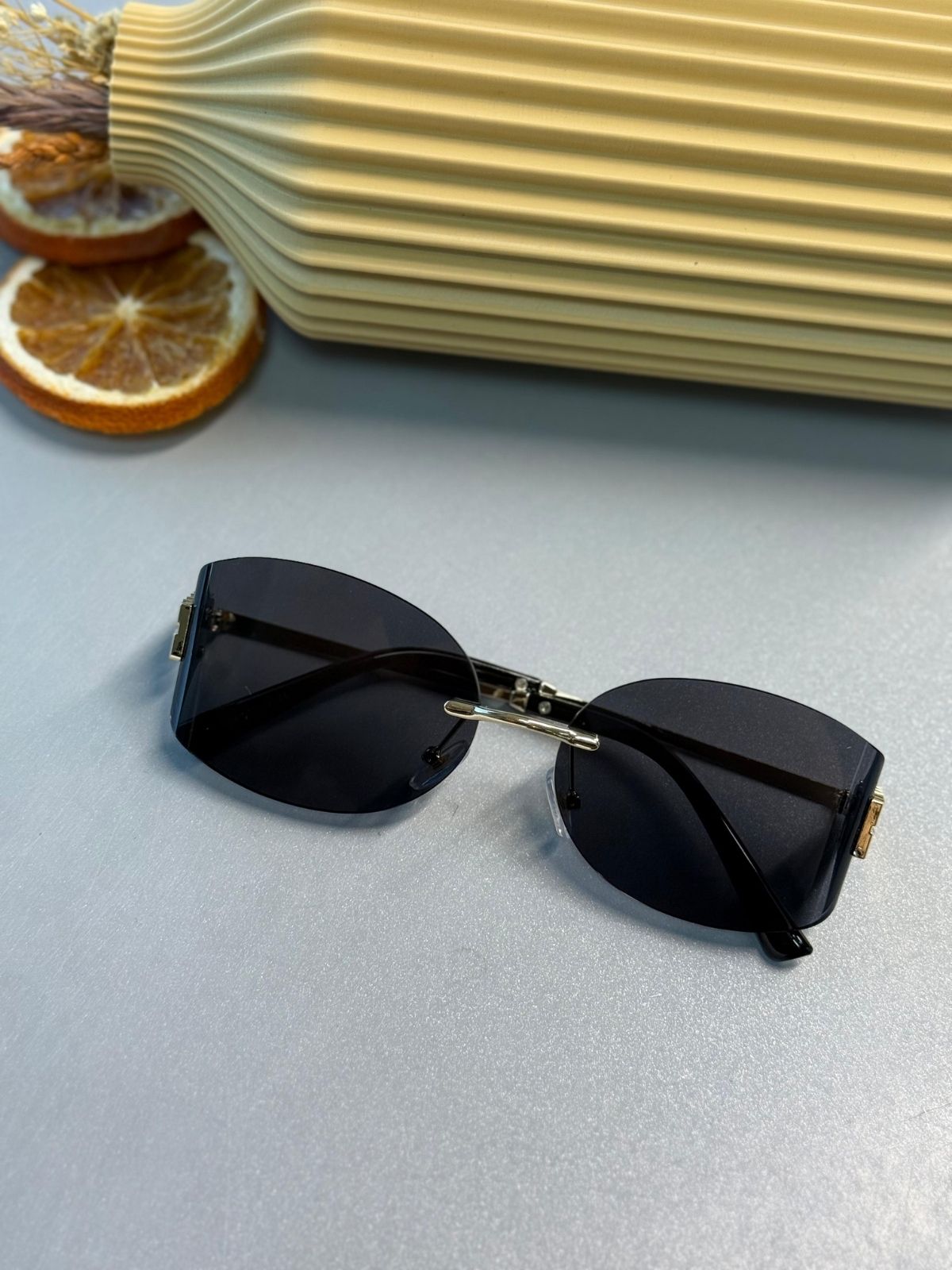 Mıu Mıu Özel Tasarım Köşeli Güneş Gözlüğü - Gold Siyah