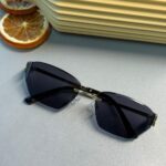 Lizya Kesik Cam Detaylı Güneş Gözlüğü