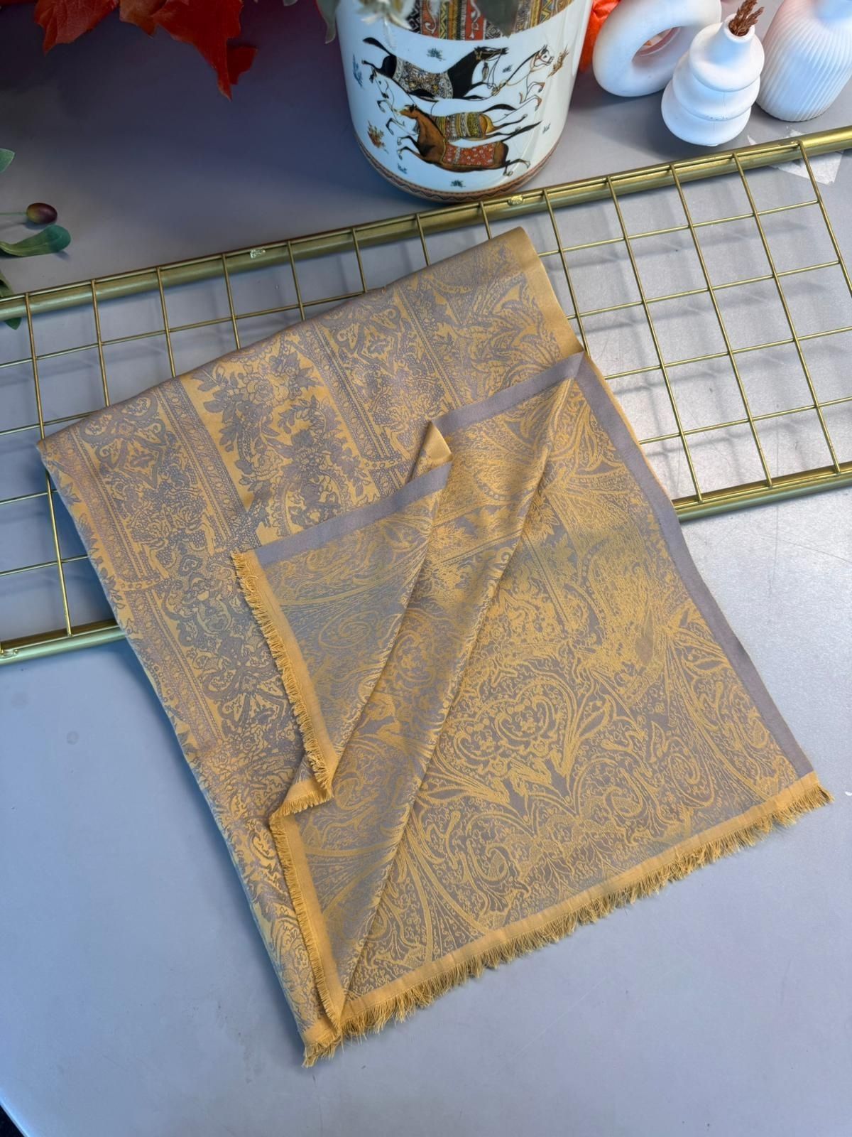 Liva Kendinden Dokulu Çift Taraflı İpek Şal - 9897 - Latte