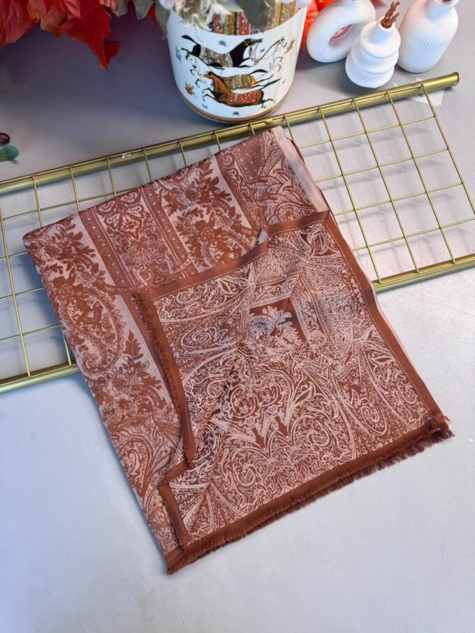 Liva Kendinden Dokulu Çift Taraflı İpek Şal - 9897 - Çikolata