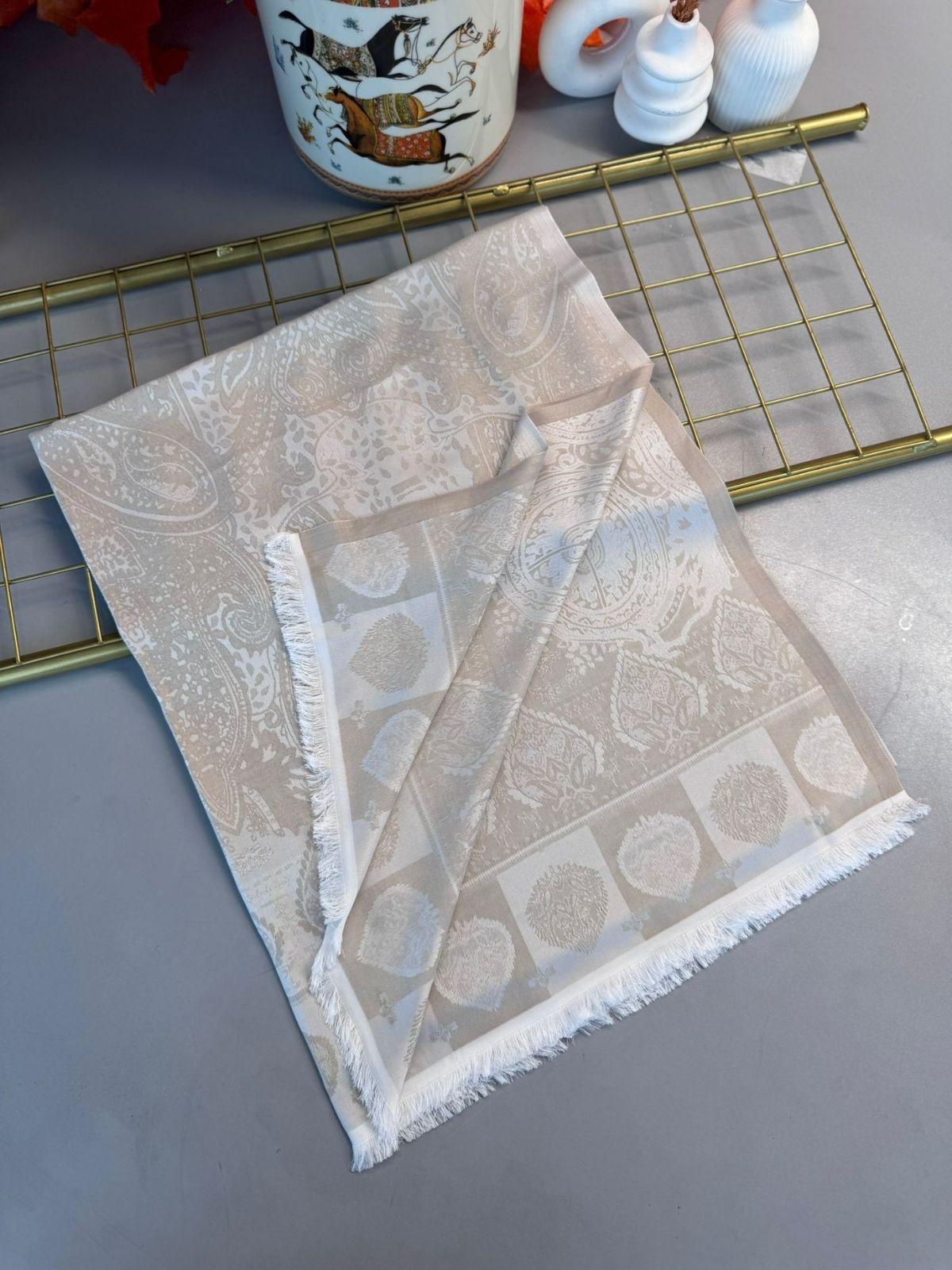 Bella Kendinden Dokulu Çift Taraflı İpek Şal - 4598 -Taş