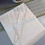 Bella Kendinden Dokulu Çift Taraflı İpek Şal - 4598 - Krem