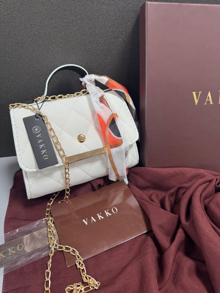 Vakko Beyaz Fular Çanta