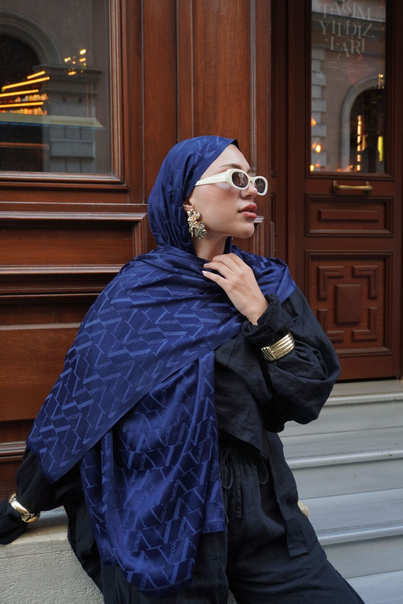 Valentino Çift Taraflı İtalyan Pamuk İpek Şal 44117 - Lacivert - Görsel 3