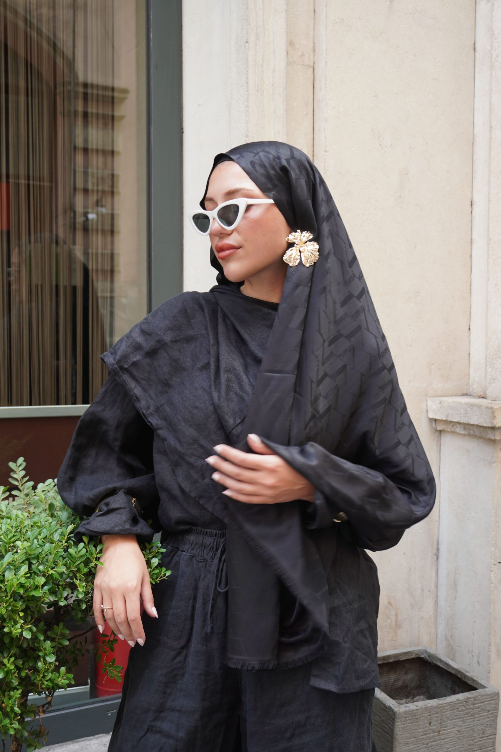 Valentino Çift Taraflı İtalyan Pamuk İpek Şal 44117 - Siyah - Görsel 5