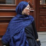 Valentino Çift Taraflı İtalyan Pamuk İpek Şal 44117 - Lacivert