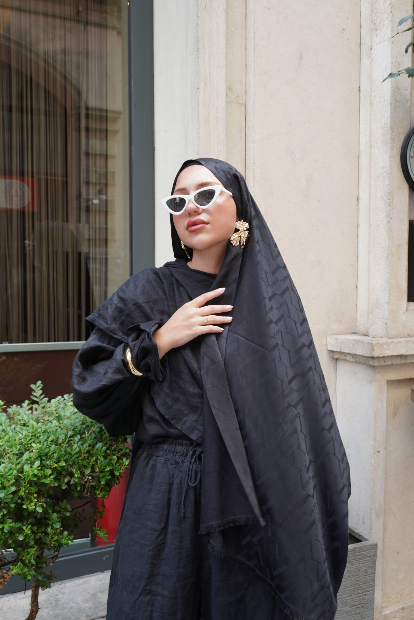 Valentino Çift Taraflı İtalyan Pamuk İpek Şal 44117 - Siyah - Görsel 6