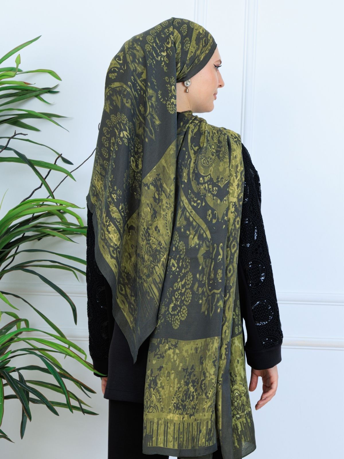 Derin Yansıma Desen Şal 469-017 - V-2 - Yağ Yeşili - Görsel 2