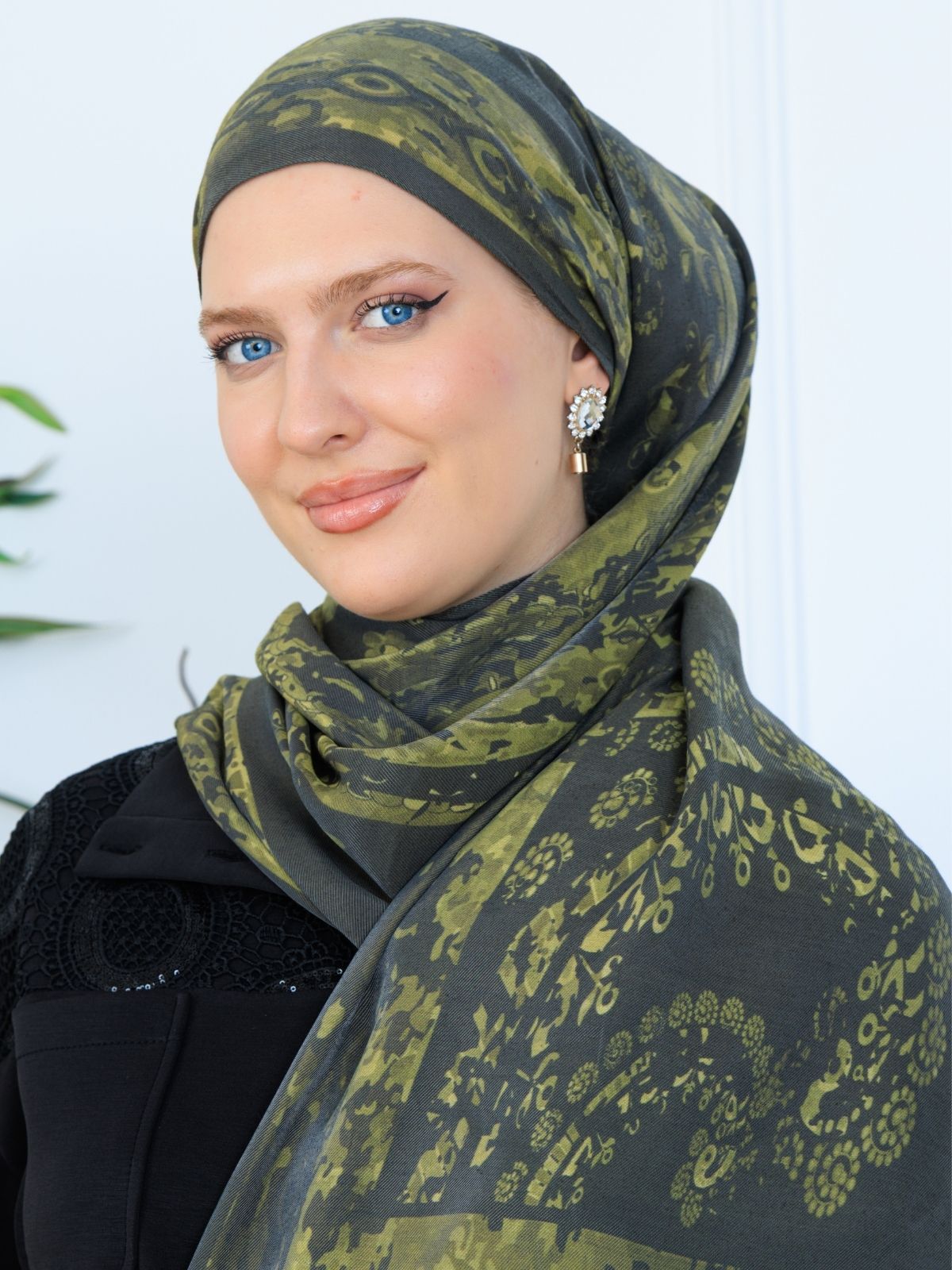 Derin Yansıma Desen Şal 469-017 - V-2 - Yağ Yeşili - Görsel 3