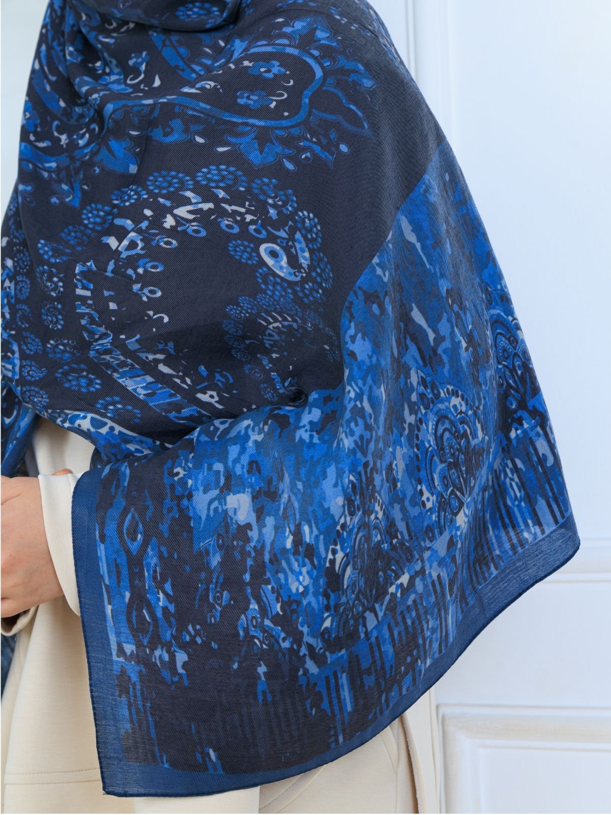 Derin Yansıma Desen Şal 469-017 - V-3 - Gök Mavi - Görsel 3