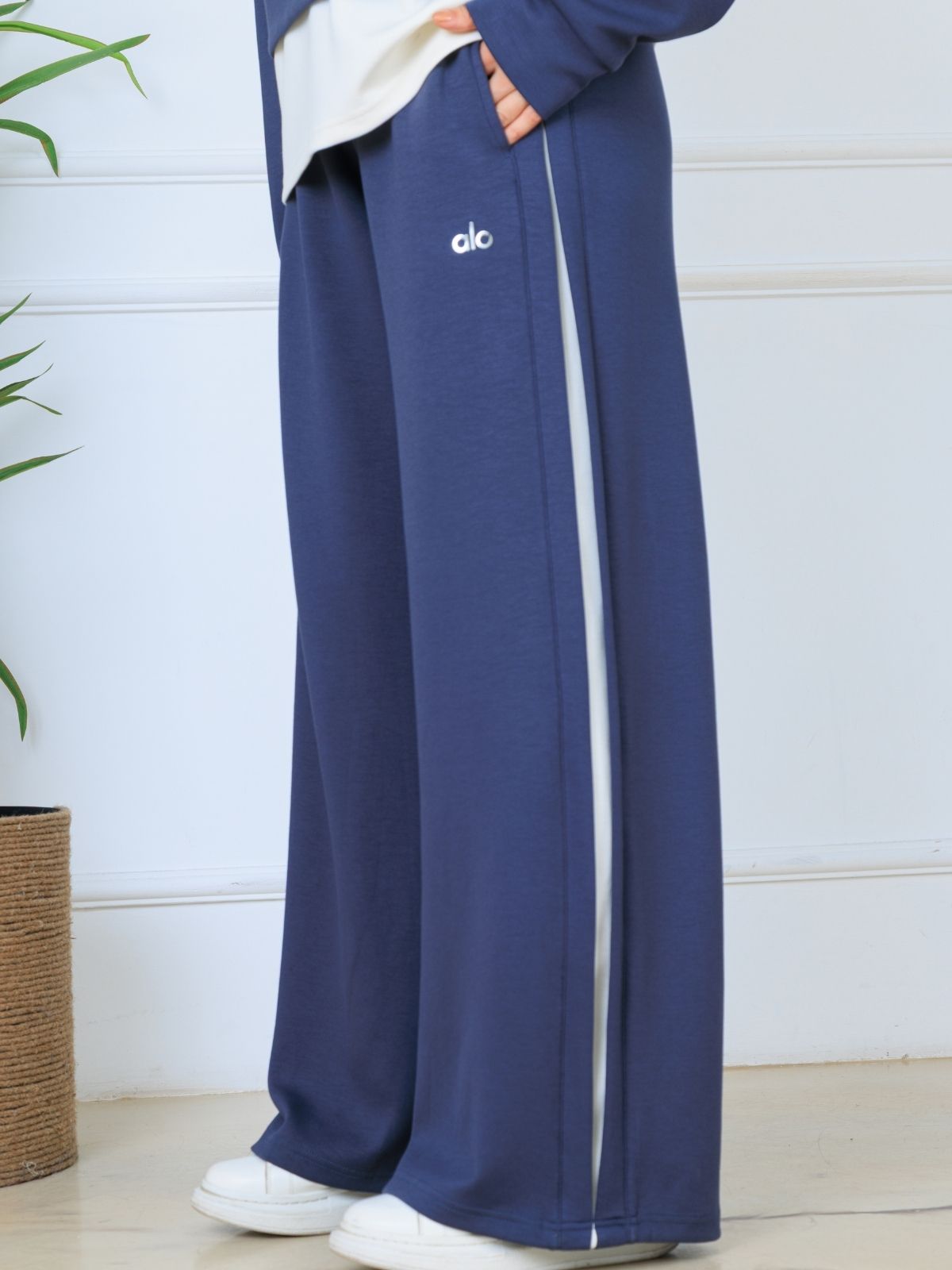 Alo Oysho Kumaş İçlikli İkil Takım - Lacivert - Görsel 3