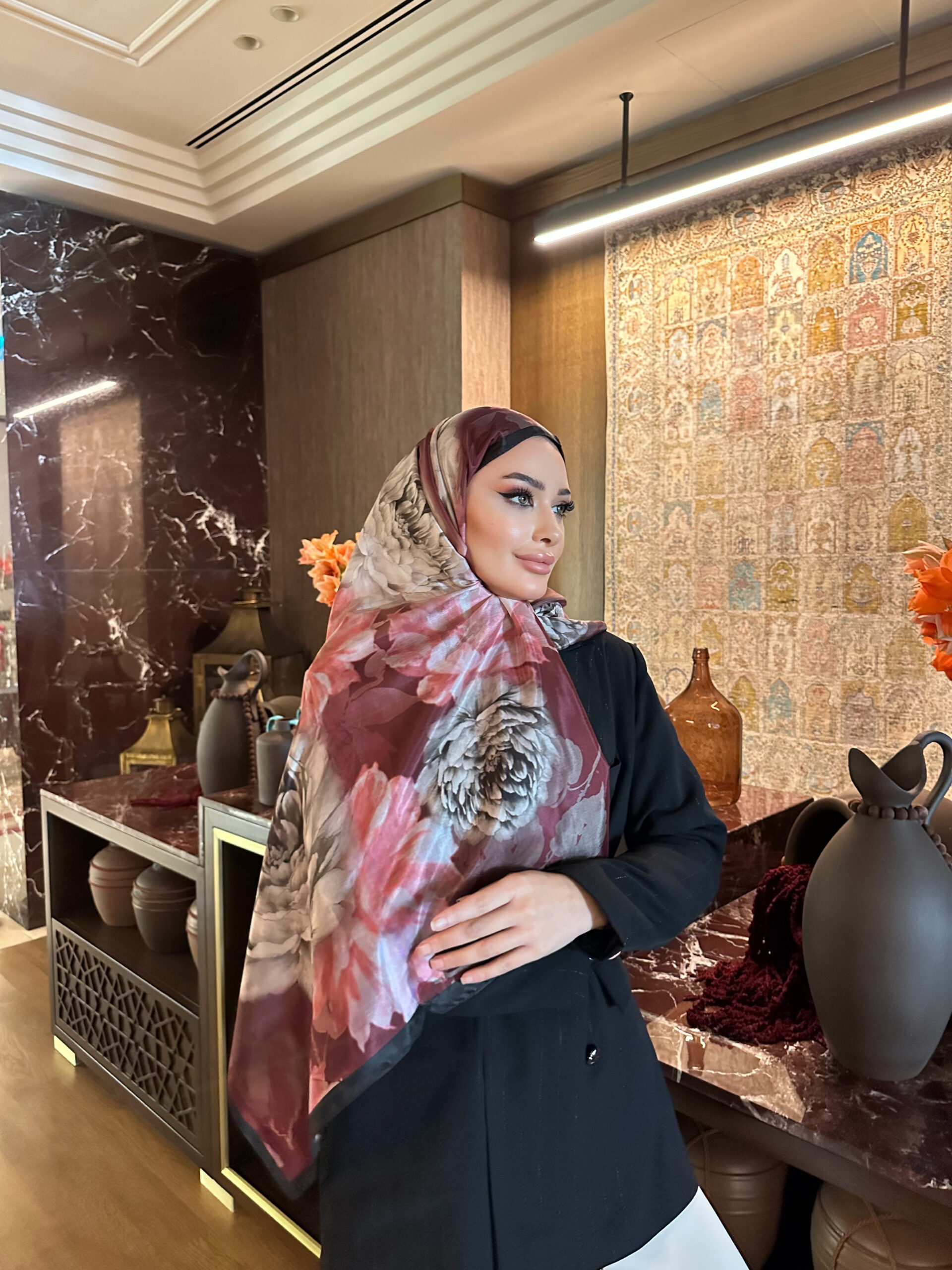 Flora Vual İpek Şal 10100 - Vişne Çürüğü - Görsel 2