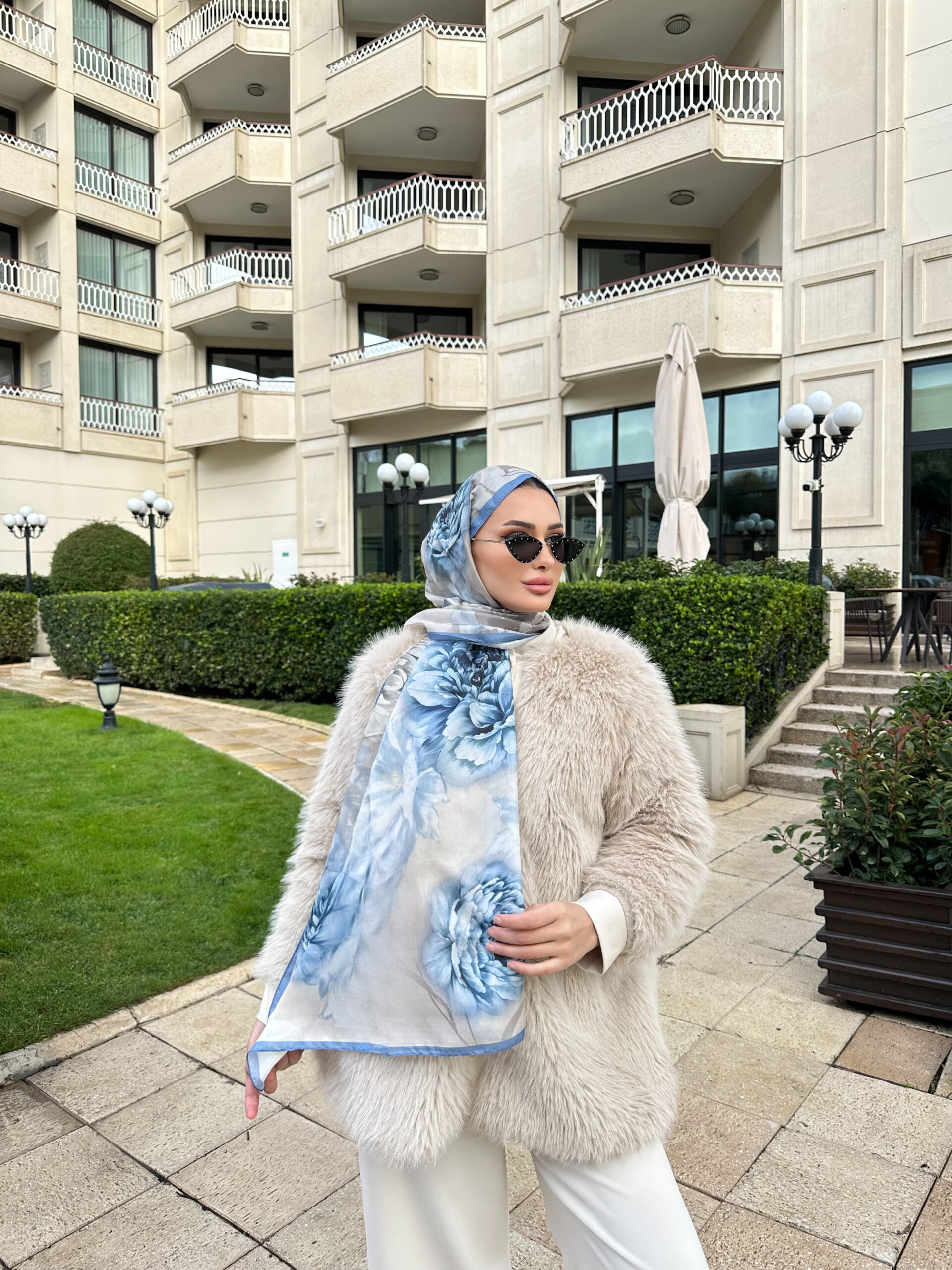 Flora Vual İpek Şal 10100 - Gökyüzü - Görsel 5