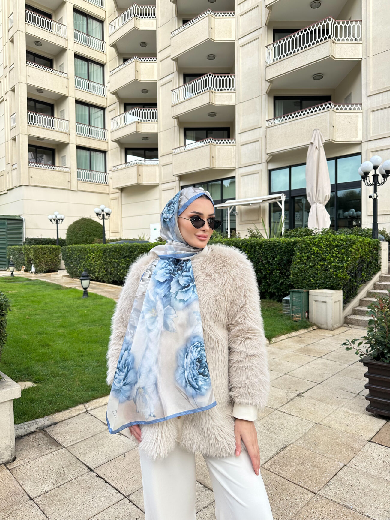 Flora Vual İpek Şal 10100 - Gökyüzü - Görsel 2