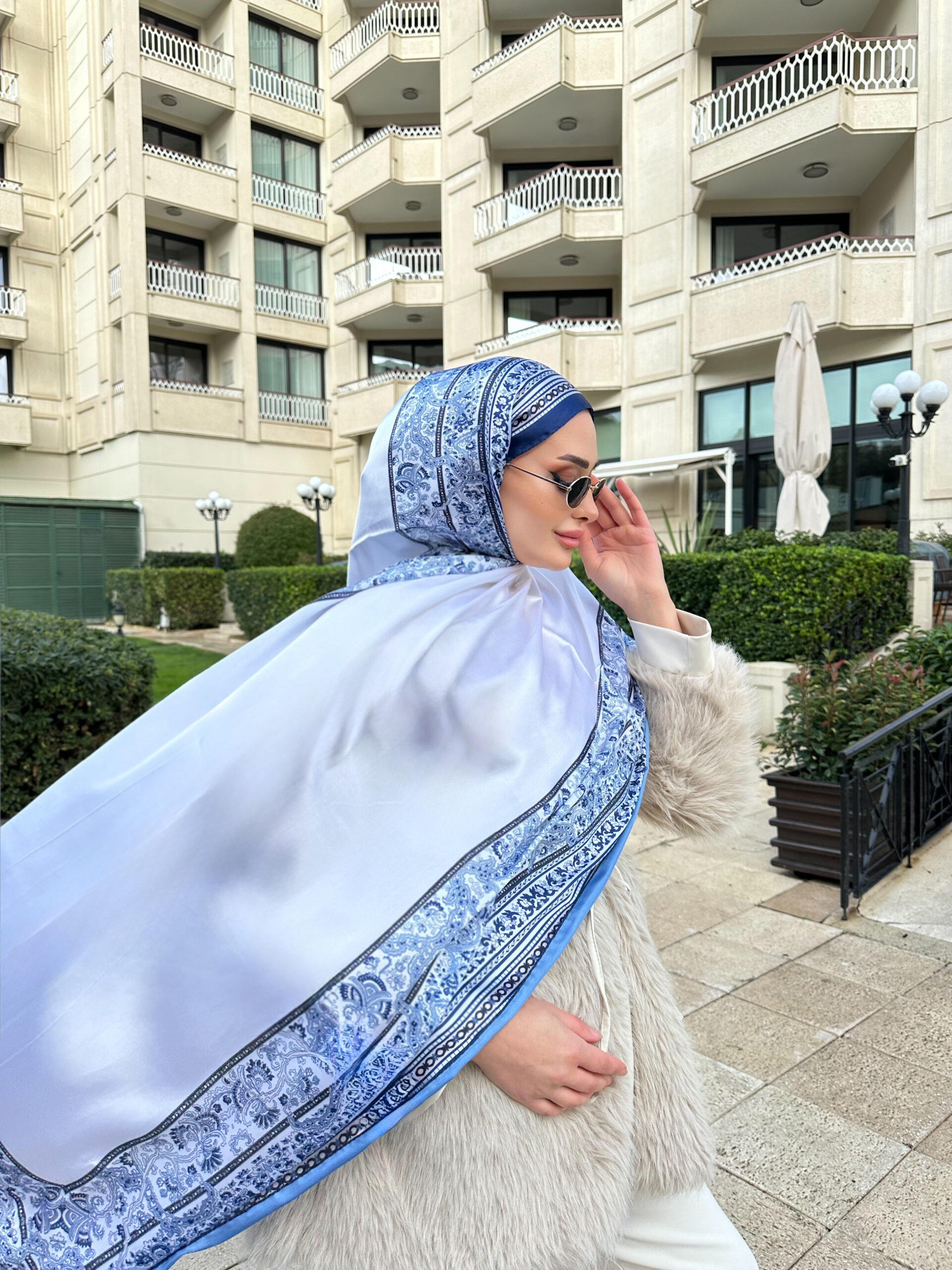 Çini Rüyası Vual İpek Şal 10101 - Lacivert - Görsel 2