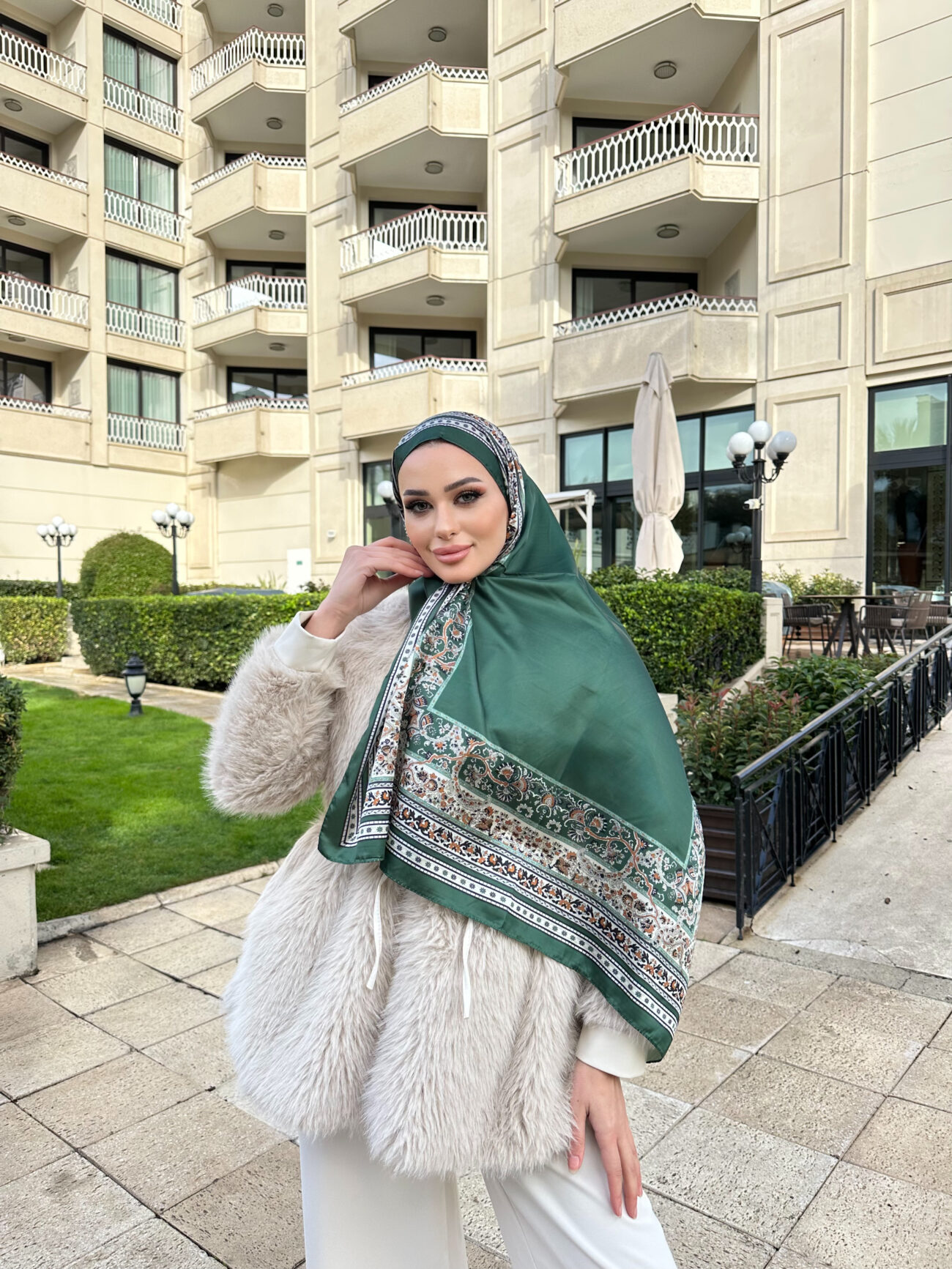 Çini Rüyası Vual İpek Şal 10101 - Zümrüt - Görsel 3