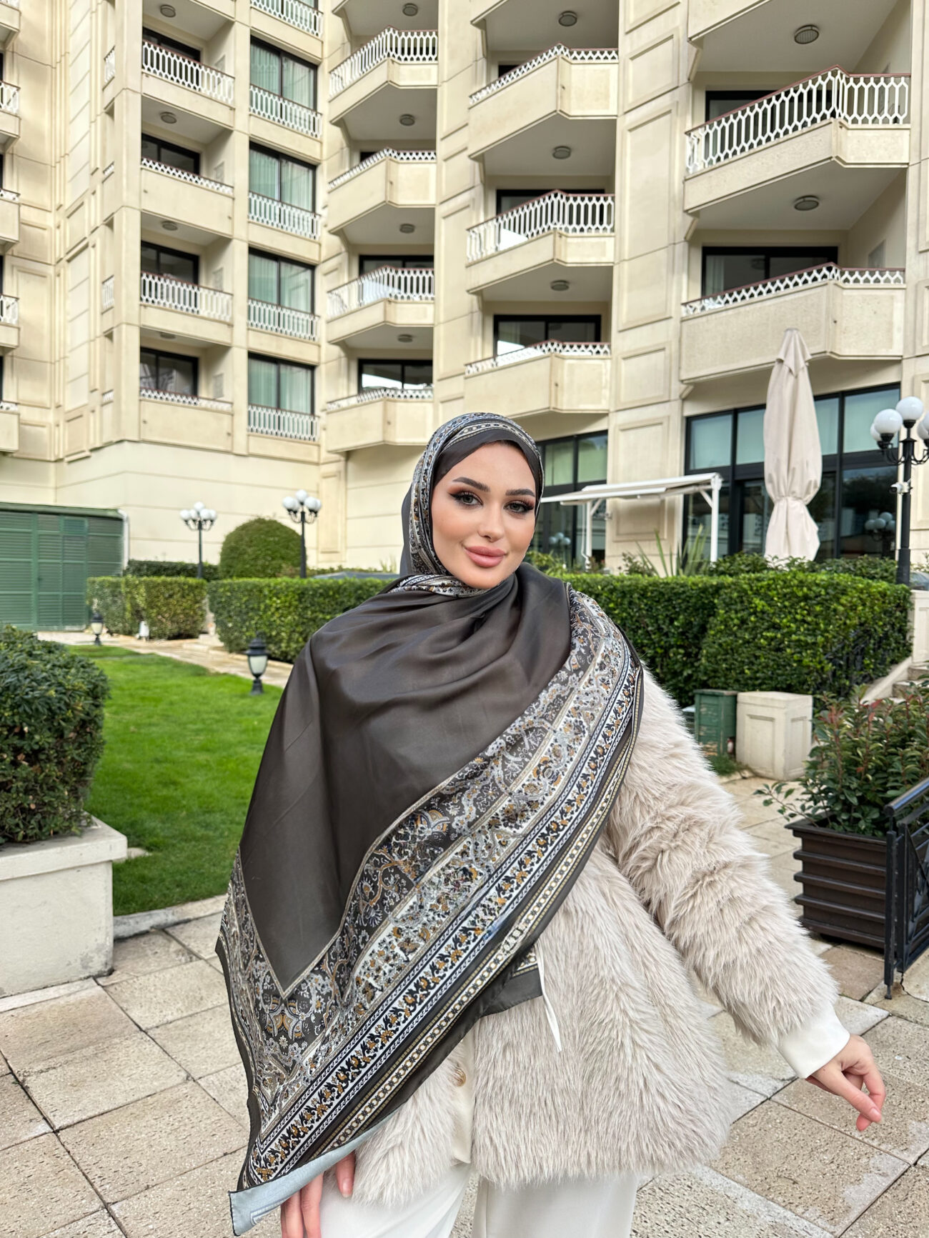 Çini Rüyası Vual İpek Şal 10101 - Haki - Görsel 2