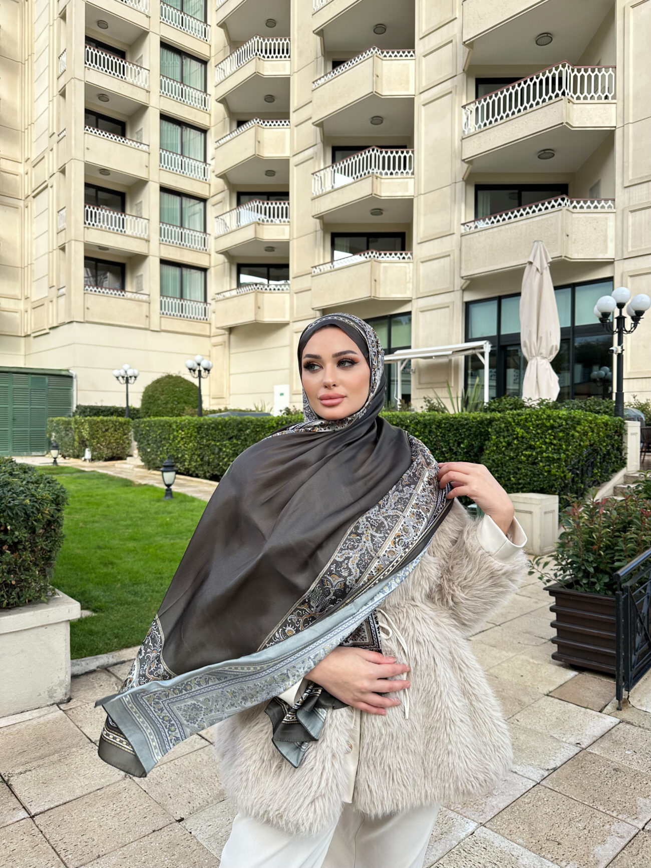 Çini Rüyası Vual İpek Şal 10101 - Haki - Görsel 3