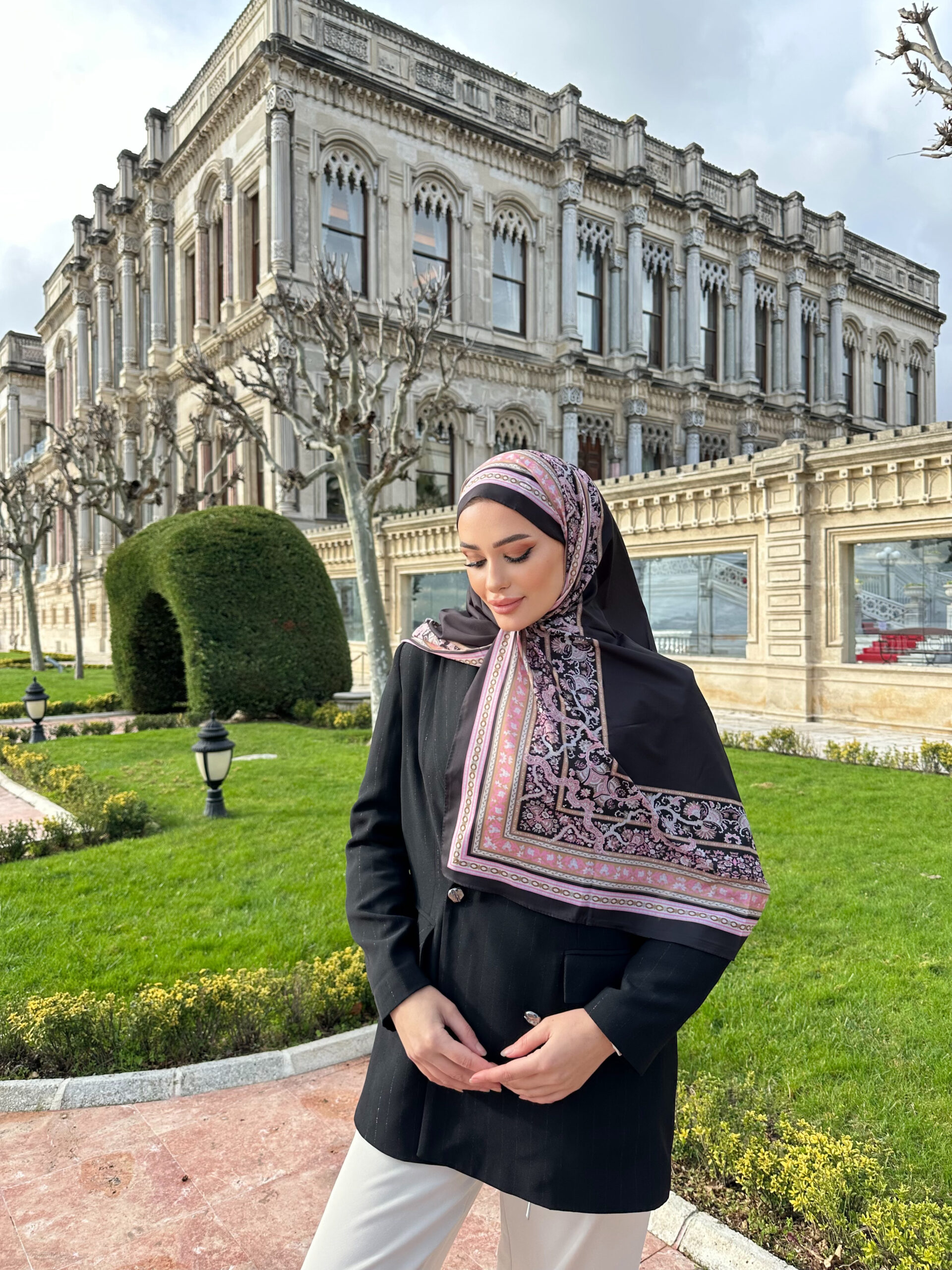 Çini Rüyası Vual İpek Şal 10101 - Siyah Pembe