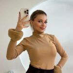 Peluş Kol Detaylı Body