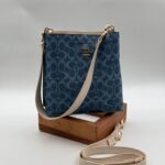 Coach monogram orta boy mavi çanta