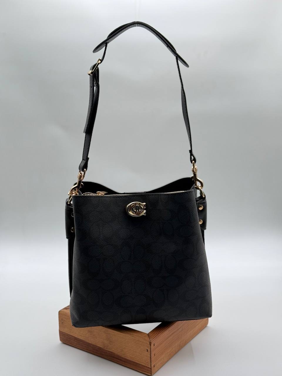 Coach Gofraj baskılı kilitli büzgülü Siyah klasik çanta