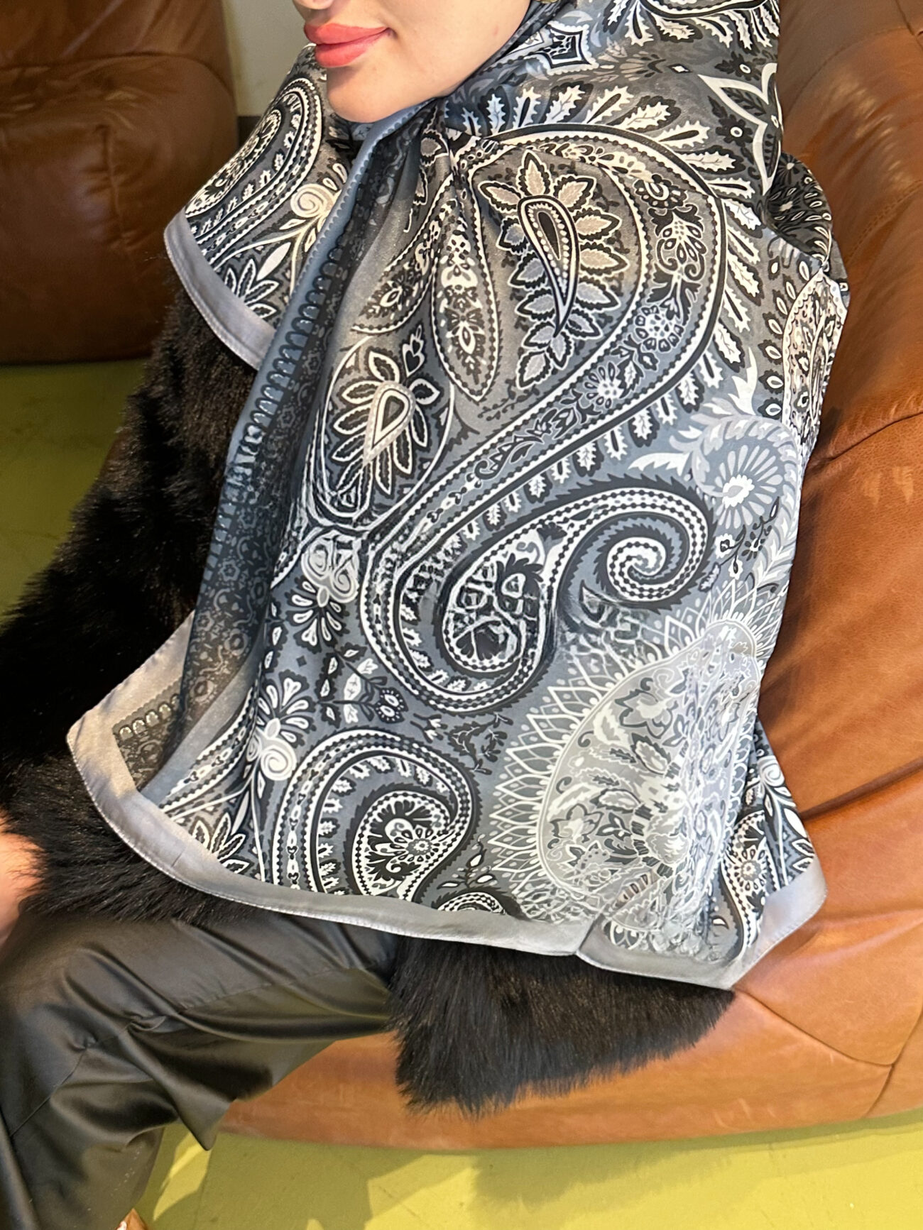 Şehzade Vual İpek Şal 10102 - Gri - Görsel 2