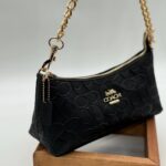 Coach Gofraj baskı zincirli baget siyah çanta