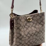 Coach Gofraj baskılı kilitli büzgülü bordo vizon çanta