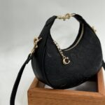 Coach Gofraj ay modeli orta boy siyah çanta