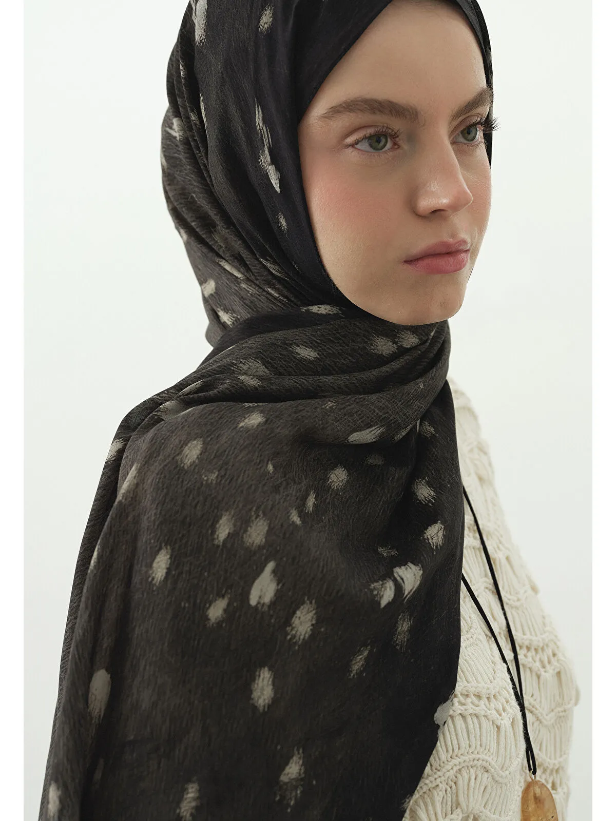 Fawn Ceylan Desen Şal - Siyah - Görsel 3