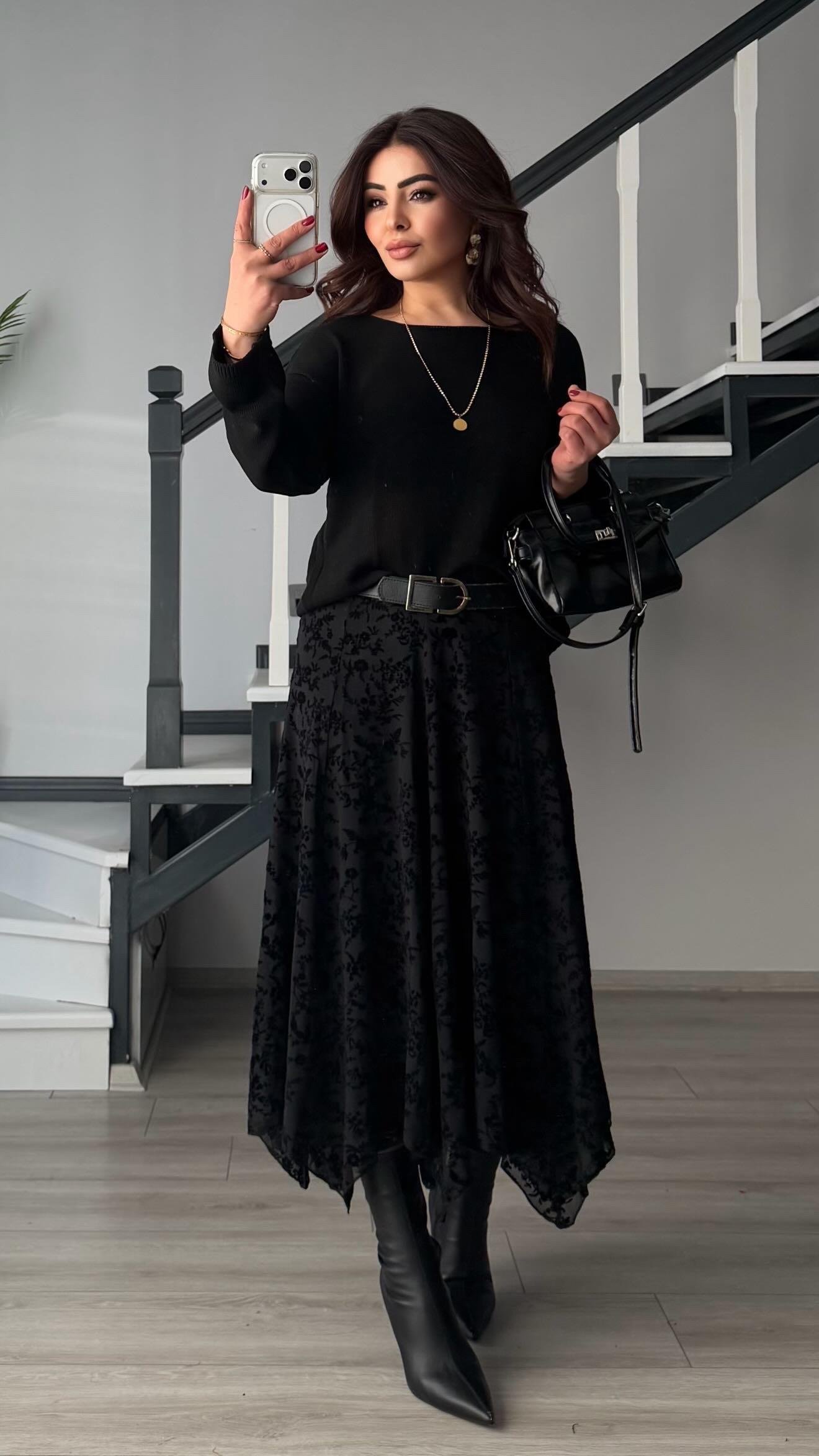 Kabartma Desenli Astarlı Asimetrik Etek - Siyah