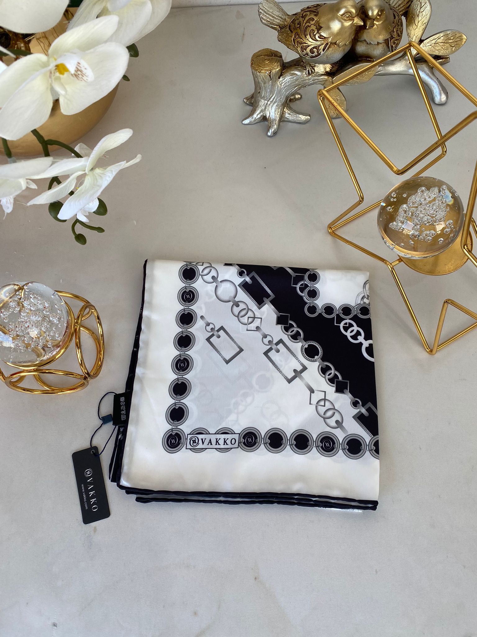 Vakko Zincir Desen Twill Eşarp 44127 - siyah beyaz