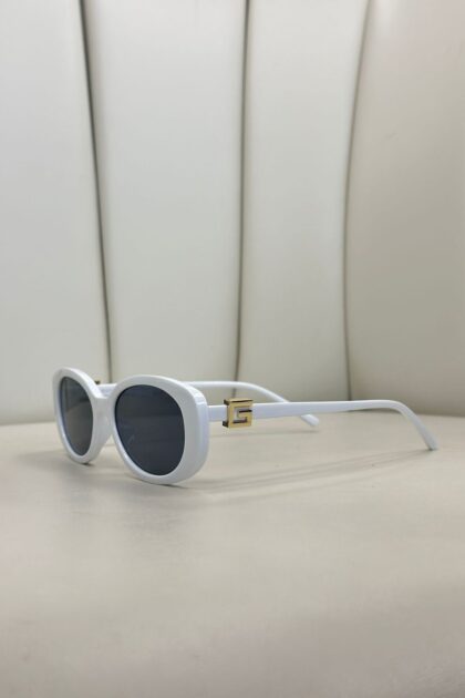 Gucci Oval Güneş Gözlüğü - Beyaz