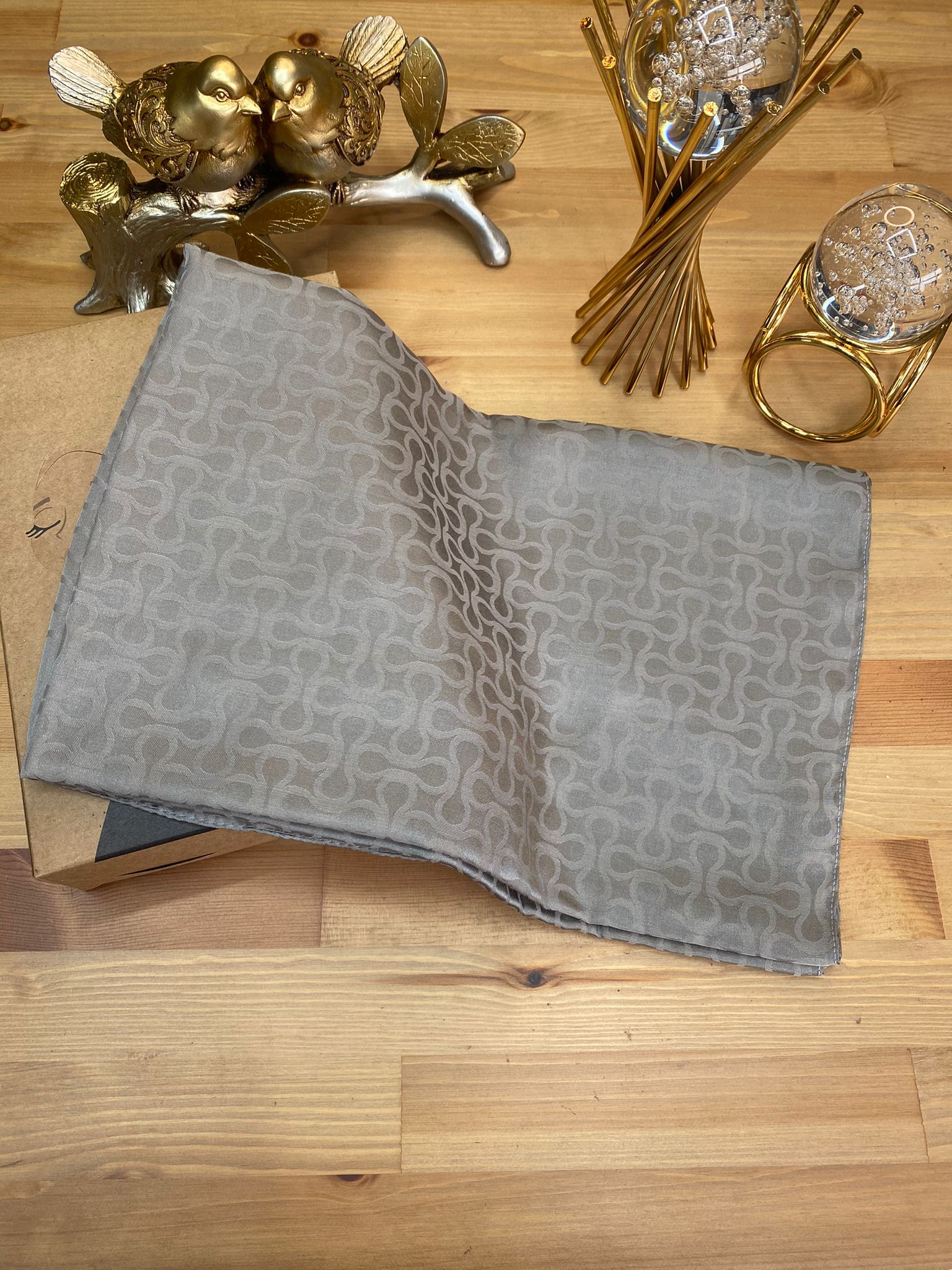 Bloom Desen Pamuk İpeksi Jakar Şal - Vizon - Organic ScarfsOrganic Scarfs