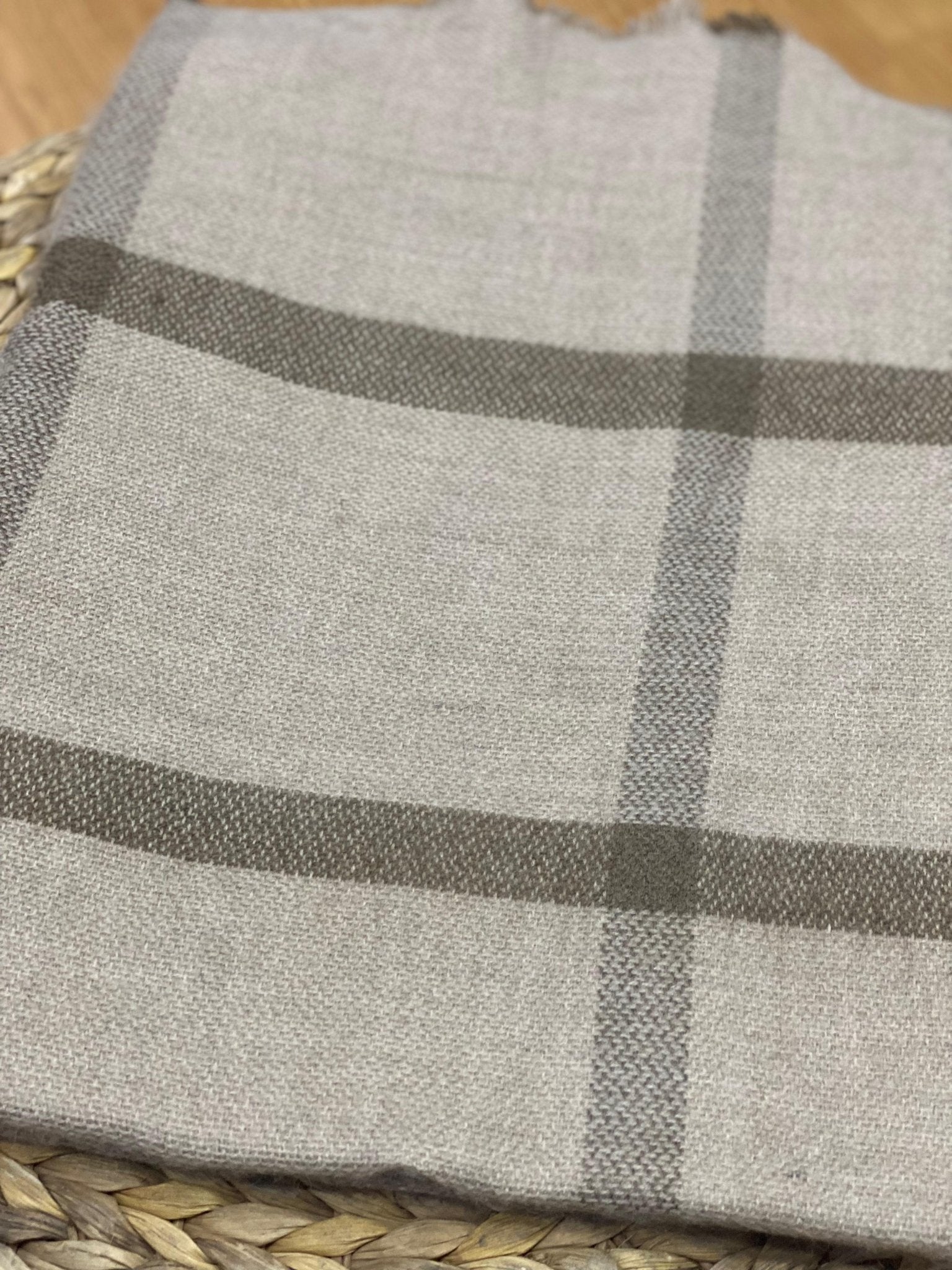 Çift Taraflı Yumuşak Dokulu Triko Örgü Şal & Atkı - Koyu Vizon - Organic ScarfsOrganic Scarfs