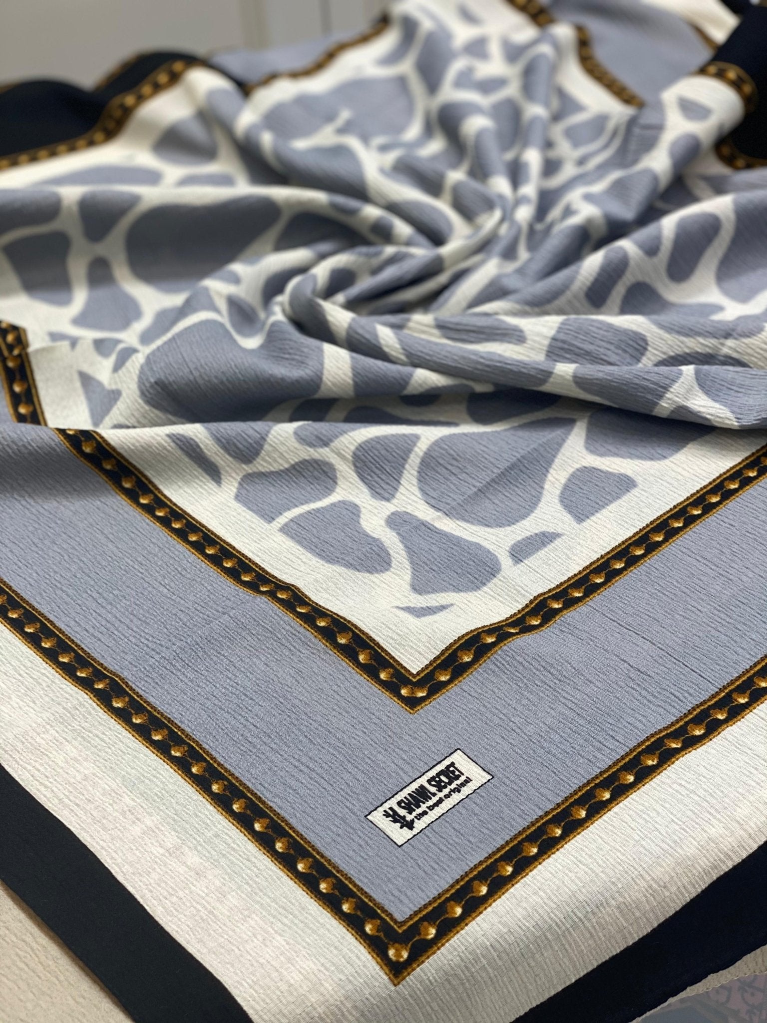 Dalmaçya Desenli Mio Cazz Eşarp - Gri - Organic ScarfsOrganic Scarfs